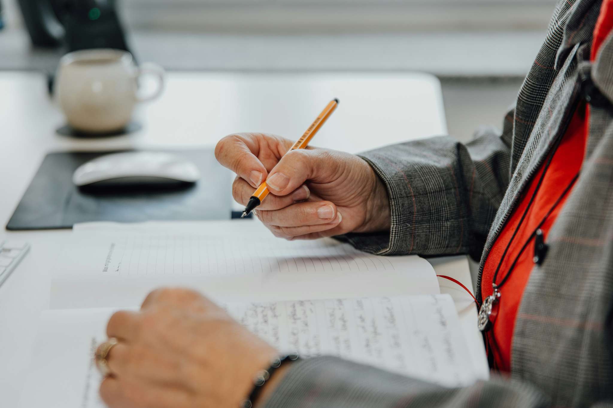 How to Measure Employee Productivity to Create the Best Work Environment